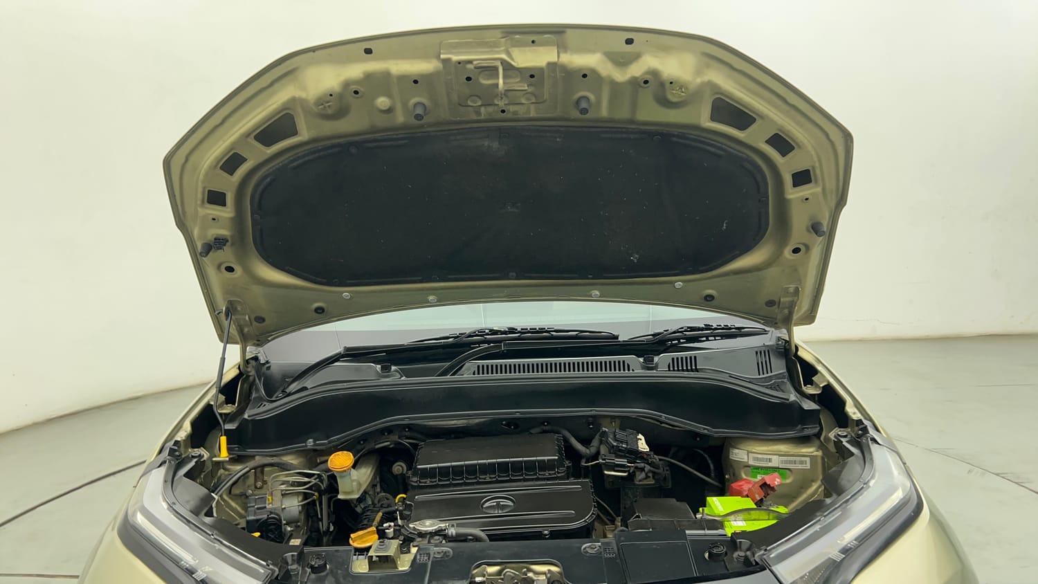 Used 2022 Tata Punch Kaziranga Creative AMT Petrol Automatic engine ENGINE & BONNET OPEN FRONT VIEW