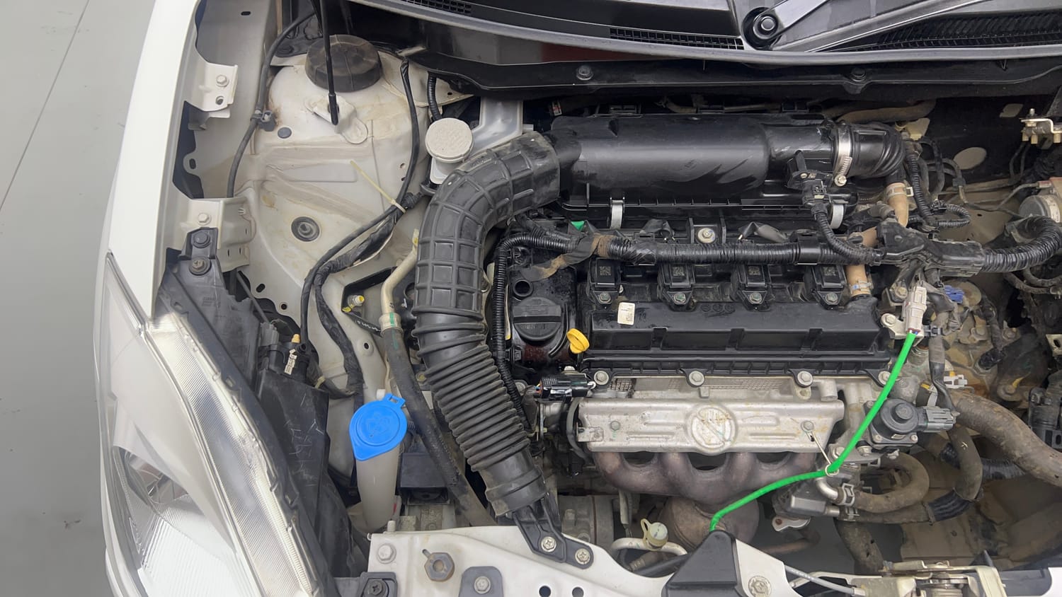Used 2022 Maruti Suzuki Swift VXi Petrol Manual engine ENGINE RIGHT SIDE VIEW