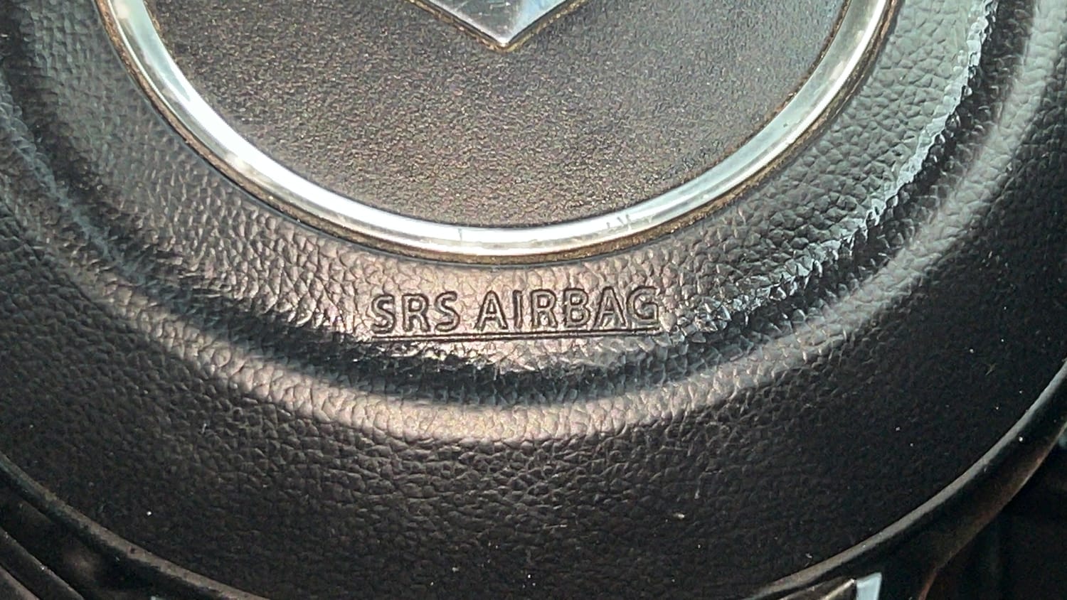 Used 2022 Maruti Suzuki Swift VXi Petrol Manual top_features Airbags