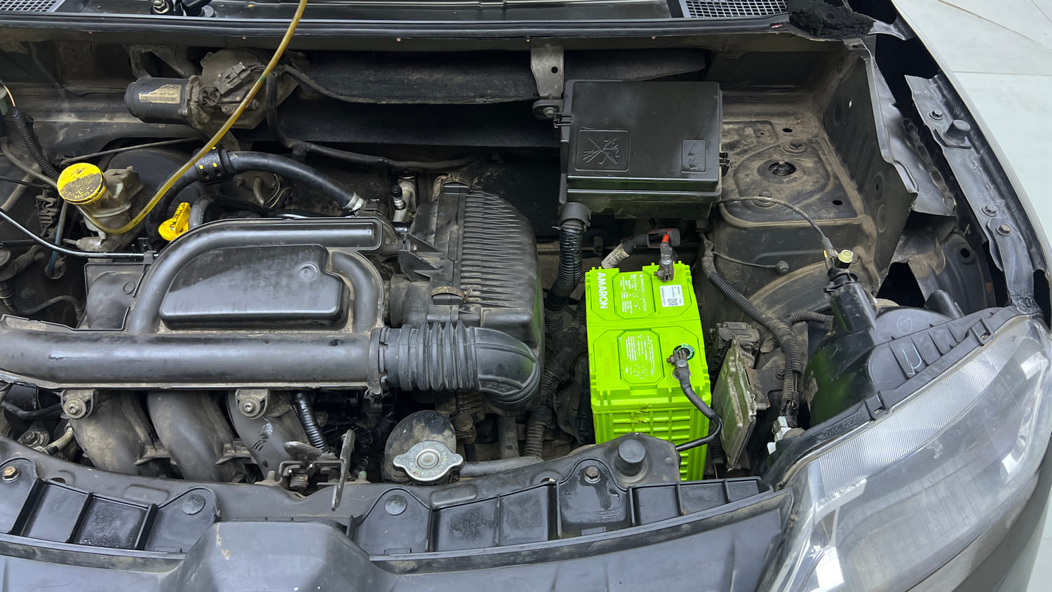 Used 2017 Renault Kwid 1.0 RXT Petrol Manual engine ENGINE LEFT SIDE VIEW