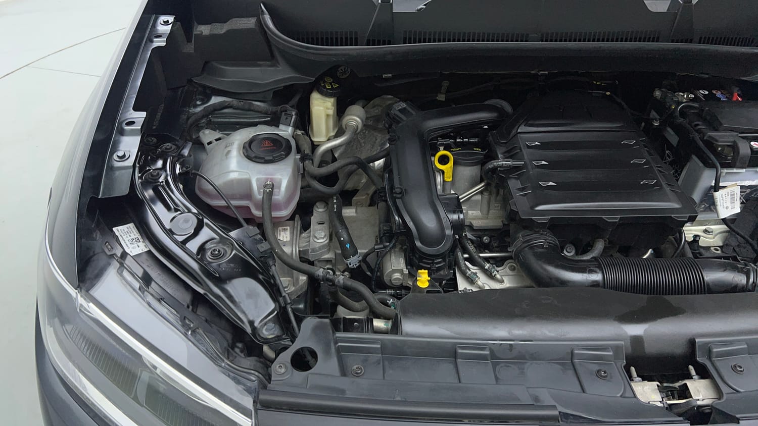 2022 Volkswagen Taigun Highline 1.0 TSI MT-29