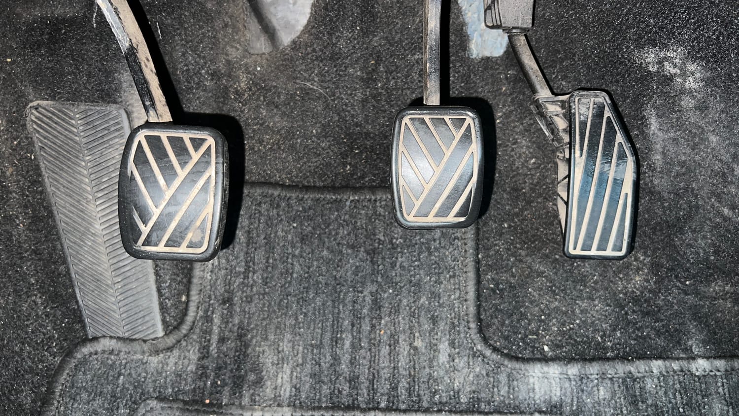Used 2017 Maruti Suzuki Baleno Zeta 1.2 Petrol Manual interior PEDALS VIEW