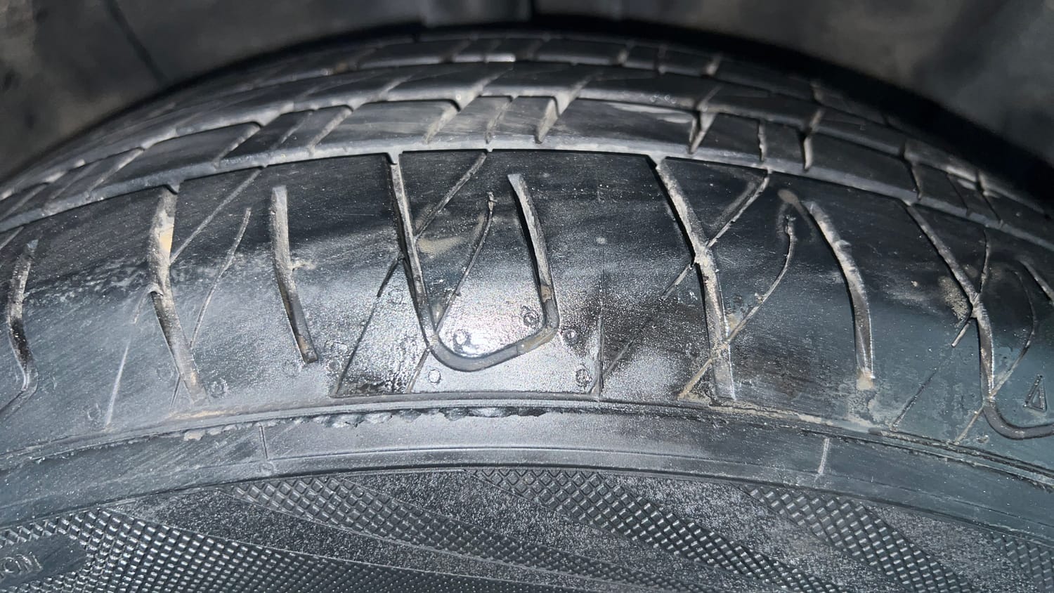 Used 2022 Hyundai Creta SX (O) 1.4 Turbo 7 DCT Petrol Automatic tyres RIGHT FRONT TYRE TREAD VIEW