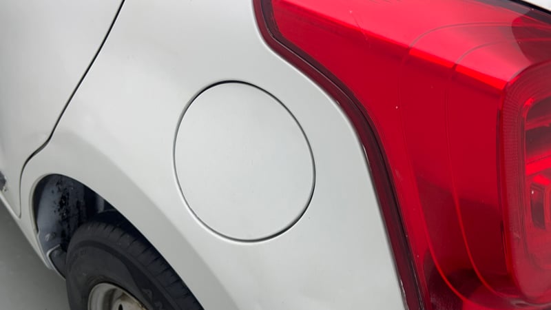Used 2019 Maruti Suzuki Swift LXi Petrol Manual dents MINOR SCRATCH