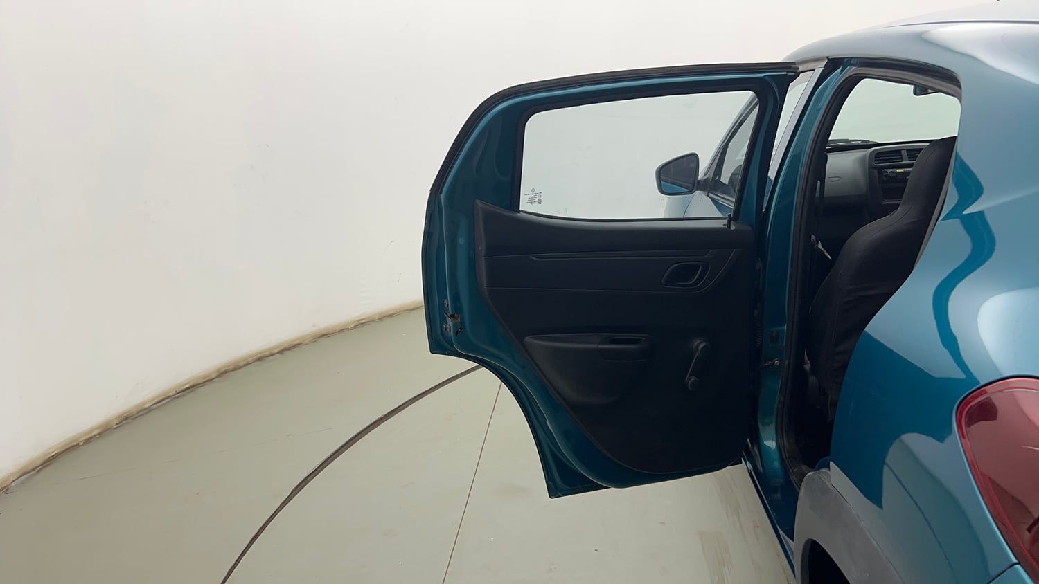 Used 2022 Renault Kwid RXL (O) 0.8 Petrol Manual interior LEFT REAR DOOR OPEN VIEW
