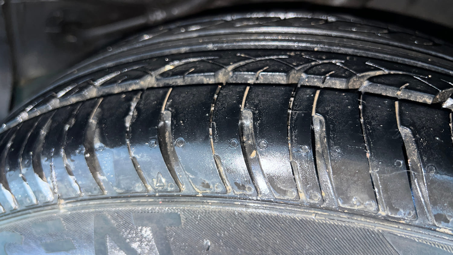 Used 2017 Honda Amaze 1.2 S i-VTEC Opt Petrol Manual tyres LEFT REAR TYRE TREAD VIEW