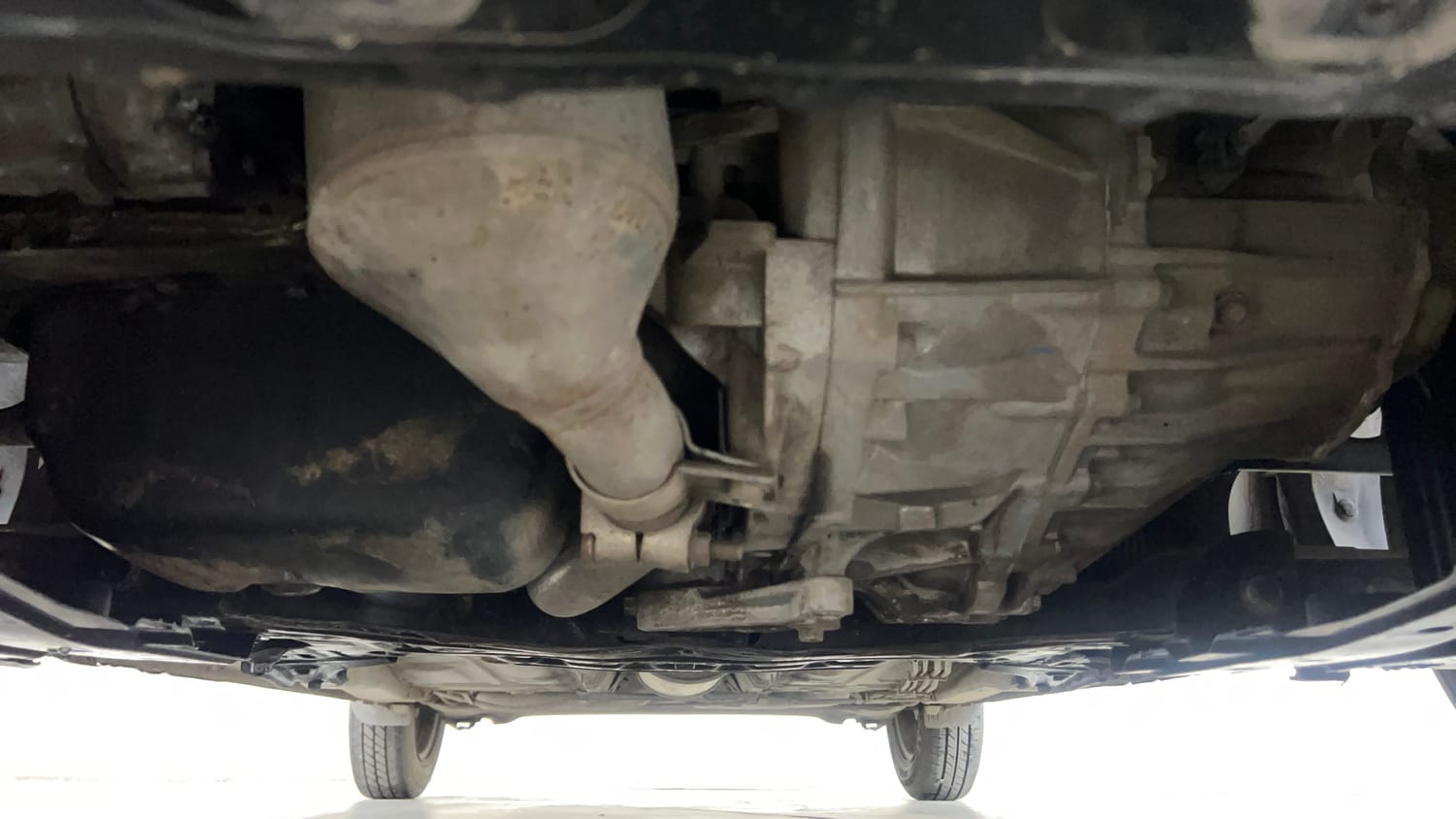 Used 2018 Maruti Suzuki Dzire VDi AMT Diesel Automatic extra FRONT LEFT UNDERBODY VIEW