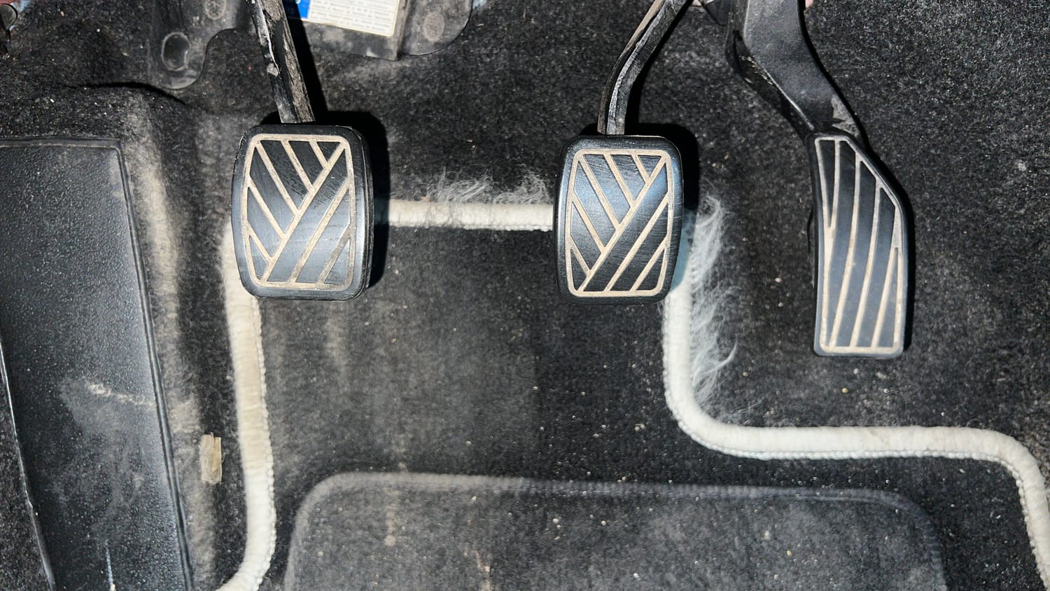 Used 2018 Maruti Suzuki Vitara Brezza ZDI Plus  Dual Tone Diesel Manual interior PEDALS VIEW