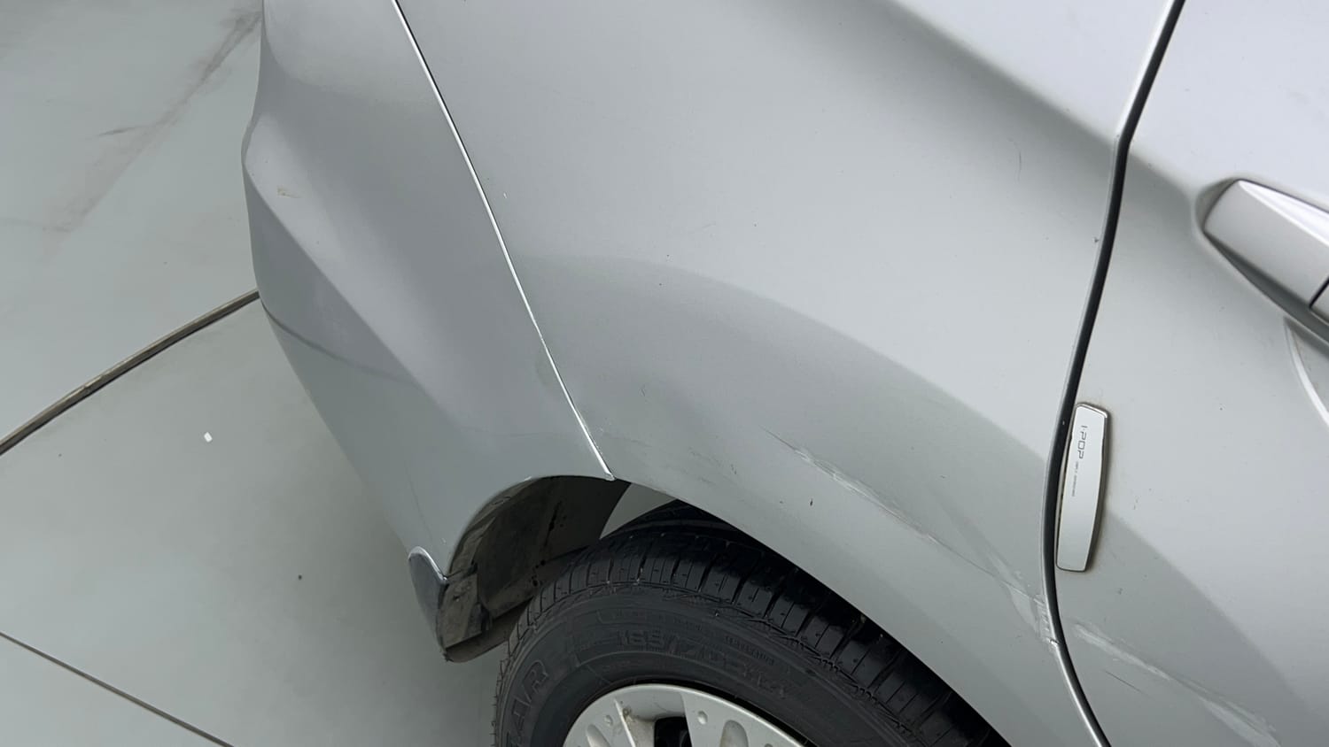 Used 2016 Honda Amaze 1.2 S i-VTEC Petrol Manual dents MINOR DENT