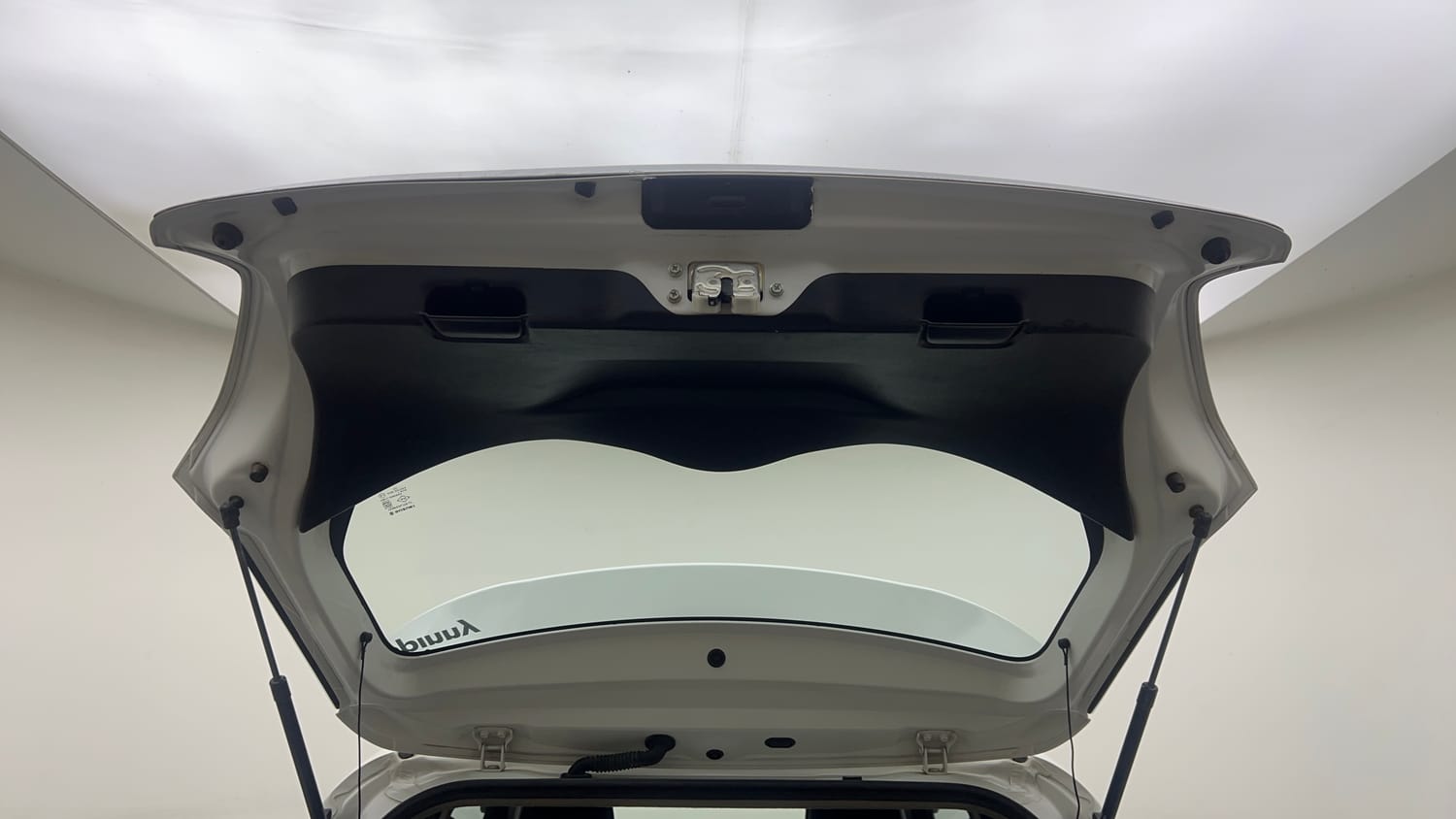 Used 2022 Maruti Suzuki Swift VXi Petrol Manual interior DICKY DOOR OPEN VIEW