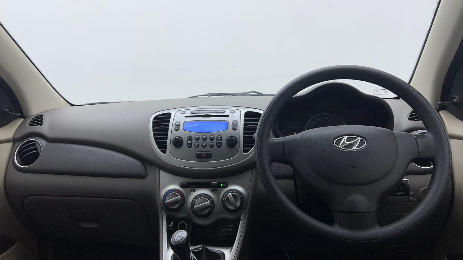 2016 Hyundai i10 Sportz 1.1 iRDE2-12
