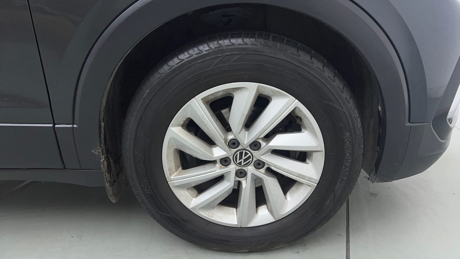 2022 Volkswagen Taigun Highline 1.0 TSI MT-32
