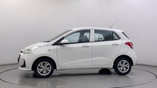 Used 2018 Hyundai Grand i10 Magna 1.2 Kappa VTVT Petrol Manual exterior LEFT SIDE VIEW
