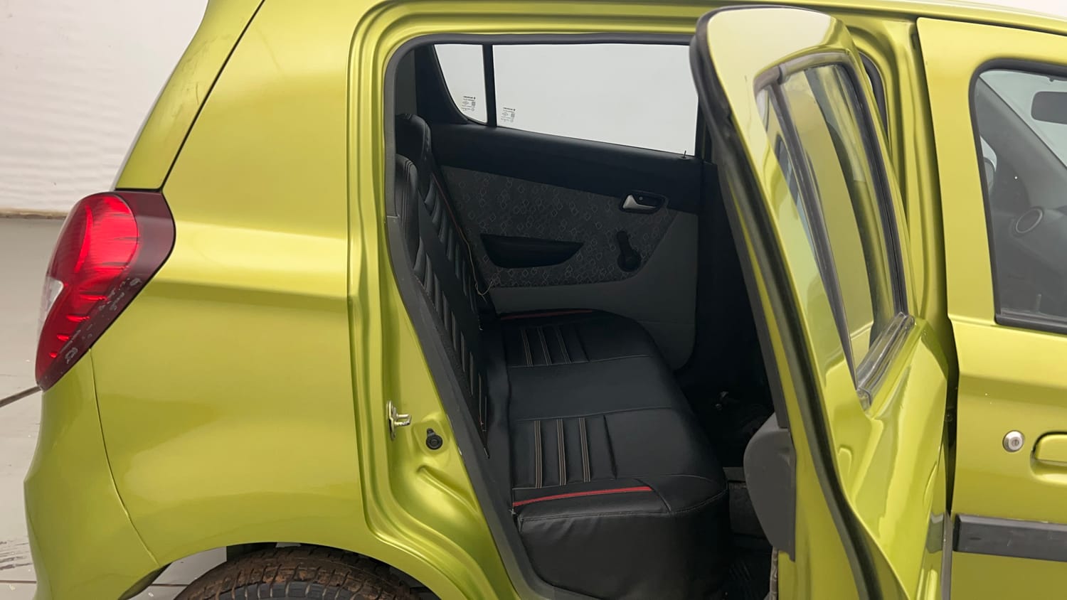 Used 2018 Maruti Suzuki Alto 800 [2016-2019] Utsav Edition Petrol Manual interior RIGHT SIDE REAR DOOR CABIN VIEW