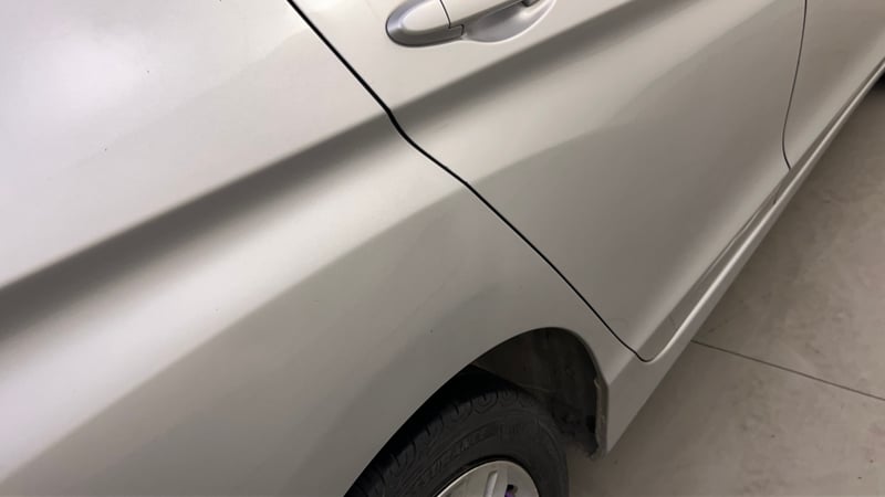 Used 2014 Honda City SV Diesel Diesel Manual dents MINOR SCRATCH