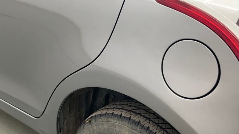 Used 2015 Maruti Suzuki Swift VXi Petrol Manual dents MINOR DENT