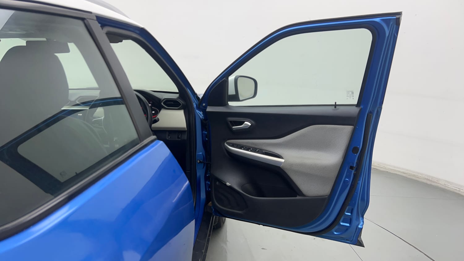 2021 Nissan Magnite XV Turbo Dual Tone-19