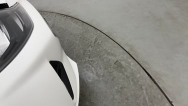 minor_scratch_0