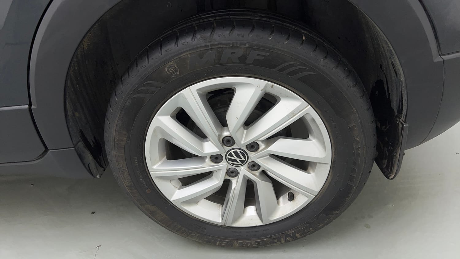 2023 Volkswagen Taigun GT 1.5 TSI MT-35