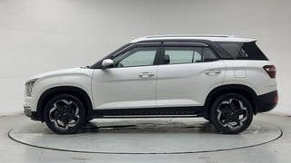 Used 2022 Hyundai Alcazar Signature (O) 6 STR 2.0 Petrol AT Petrol Automatic exterior LEFT SIDE VIEW