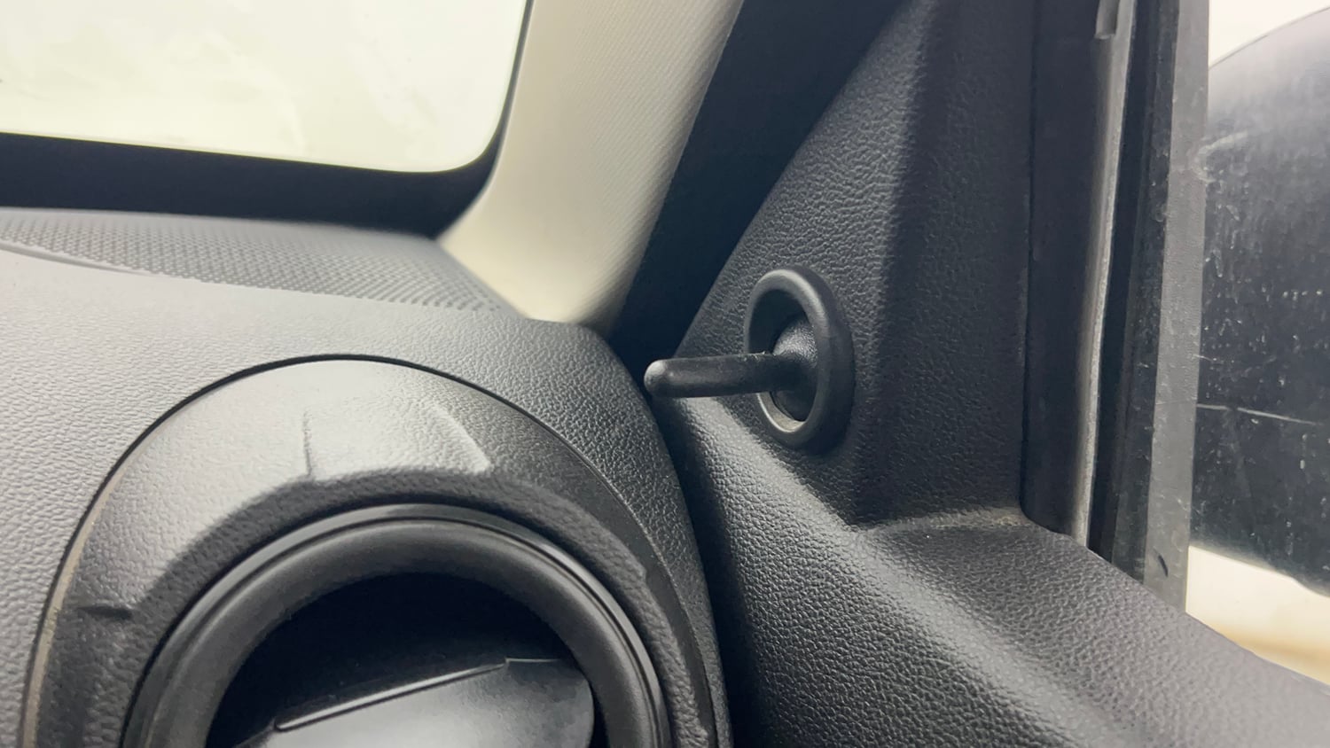 Used 2022 Renault Kwid RXL (O) 0.8 Petrol Manual top_features Adjustable ORVM