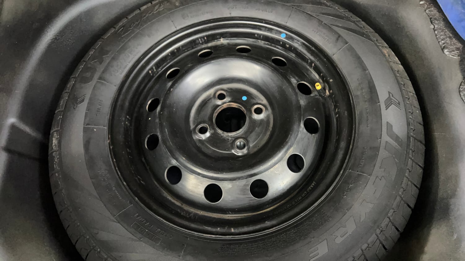 Used 2012 Maruti Suzuki Swift Dzire VXI Petrol Manual tyres SPARE TYRE VIEW