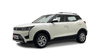 Used 2023 Mahindra XUV 300 W8 1.5 Diesel Diesel Manual Image