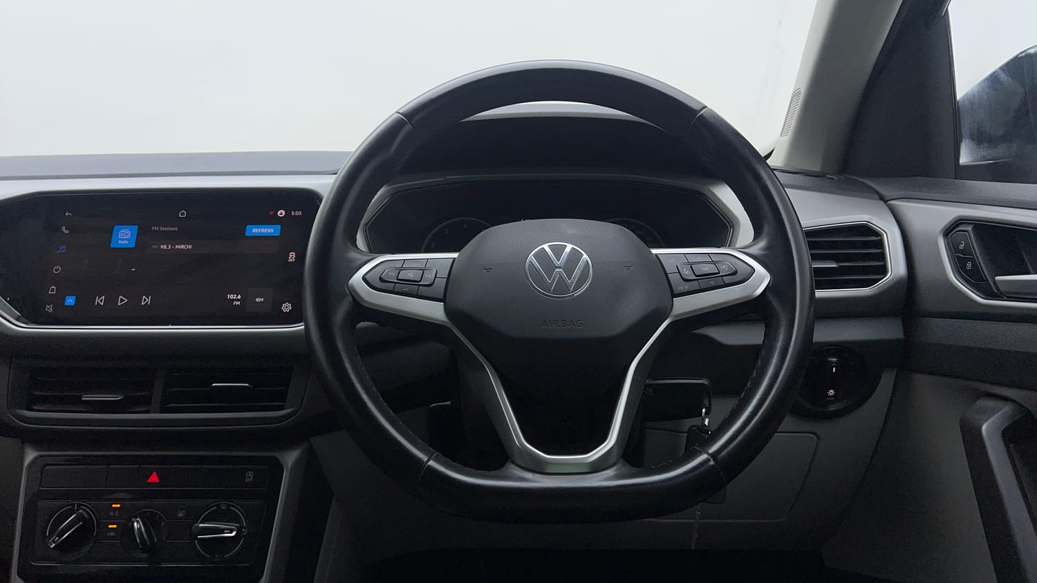 2022 Volkswagen Taigun Highline 1.0 TSI MT-14