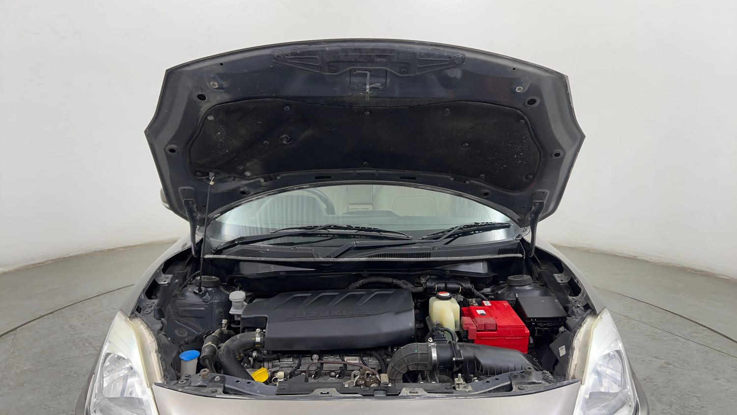 Used 2018 Maruti Suzuki Dzire VDi AMT Diesel Automatic engine ENGINE & BONNET OPEN FRONT VIEW