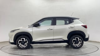 Used 2021 Nissan Magnite XV Premium Turbo (O) CVT Dual Tone Petrol Automatic exterior LEFT SIDE VIEW