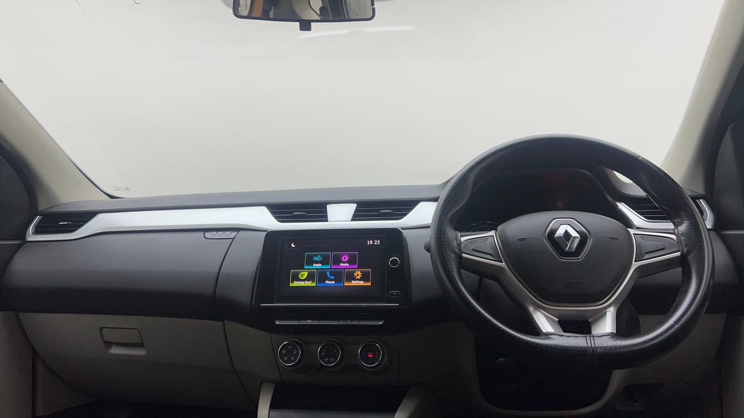 2020 Renault Triber RXZ EASY-R AMT-12