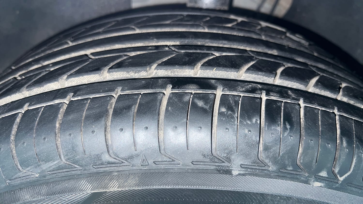 Used 2023 Skoda Slavia Style 1.5L TSI DSG Petrol Automatic tyres LEFT FRONT TYRE TREAD VIEW