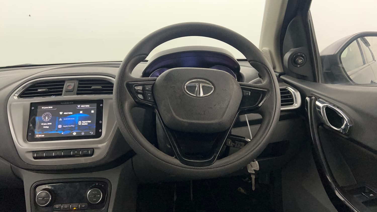Used 2019 Tata Tigor Revotron XZ+ Petrol Manual interior STEERING VIEW