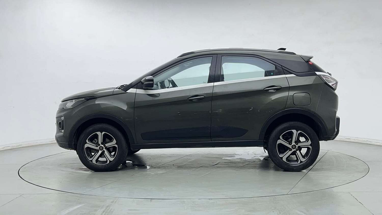 2021 Tata Nexon XZA Plus (O) Diesel-1