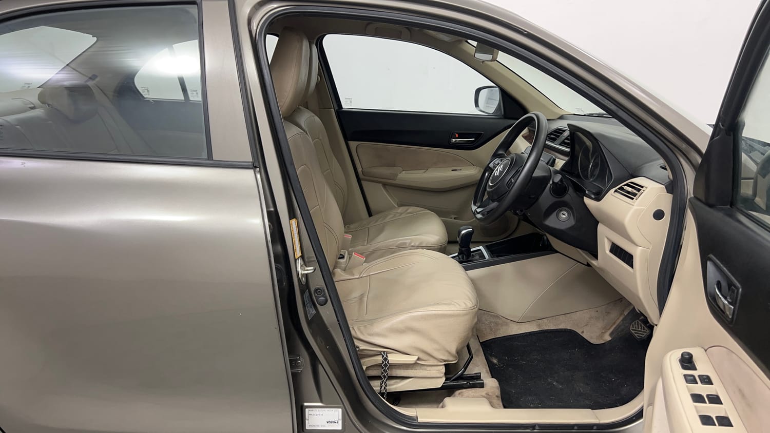 Used 2018 Maruti Suzuki Dzire VDi AMT Diesel Automatic interior RIGHT SIDE FRONT DOOR CABIN VIEW