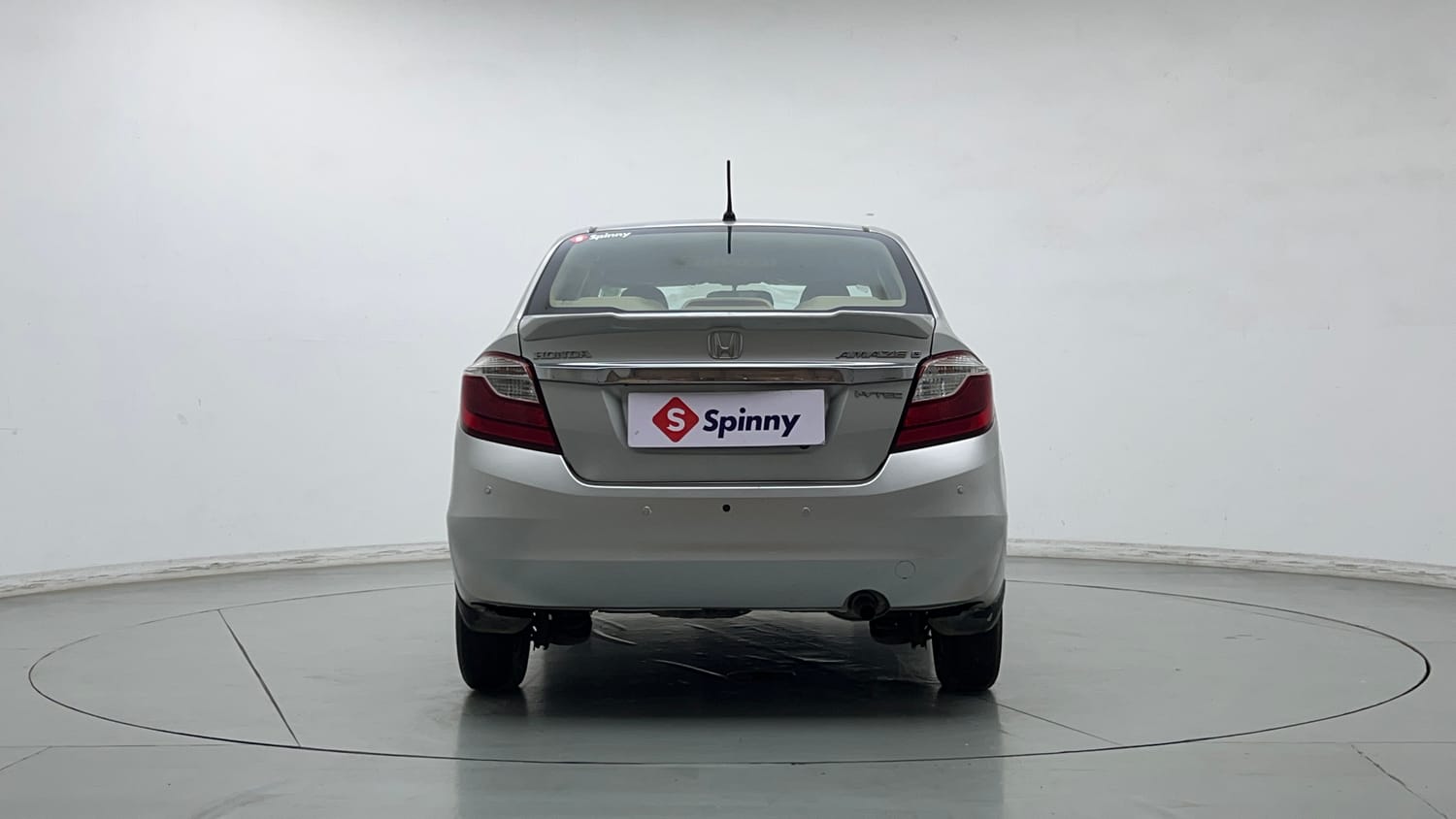 Used 2016 Honda Amaze 1.2 S i-VTEC Petrol Manual exterior BACK VIEW