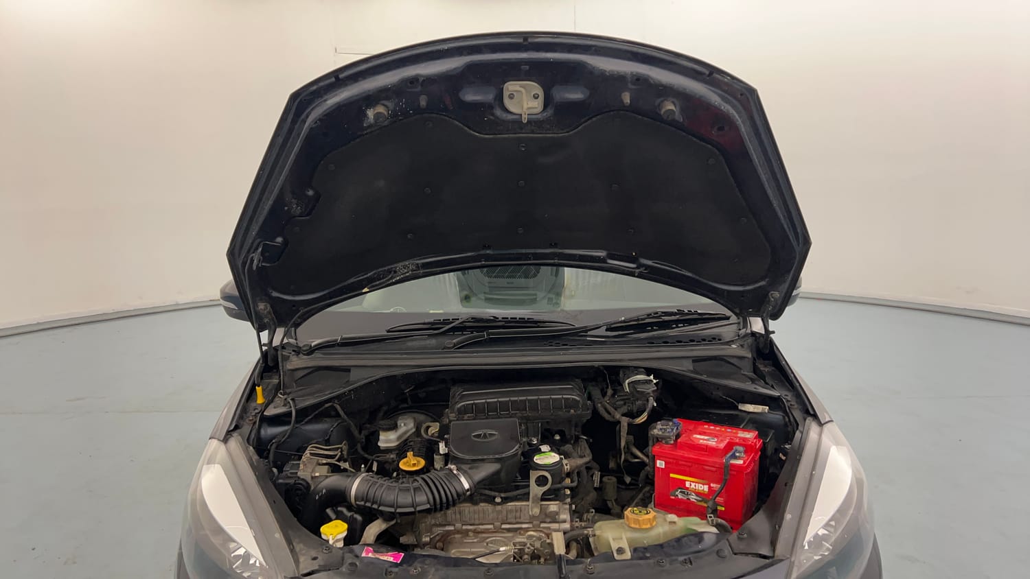 Used 2019 Tata Tigor Revotron XZ+ Petrol Manual engine ENGINE & BONNET OPEN FRONT VIEW