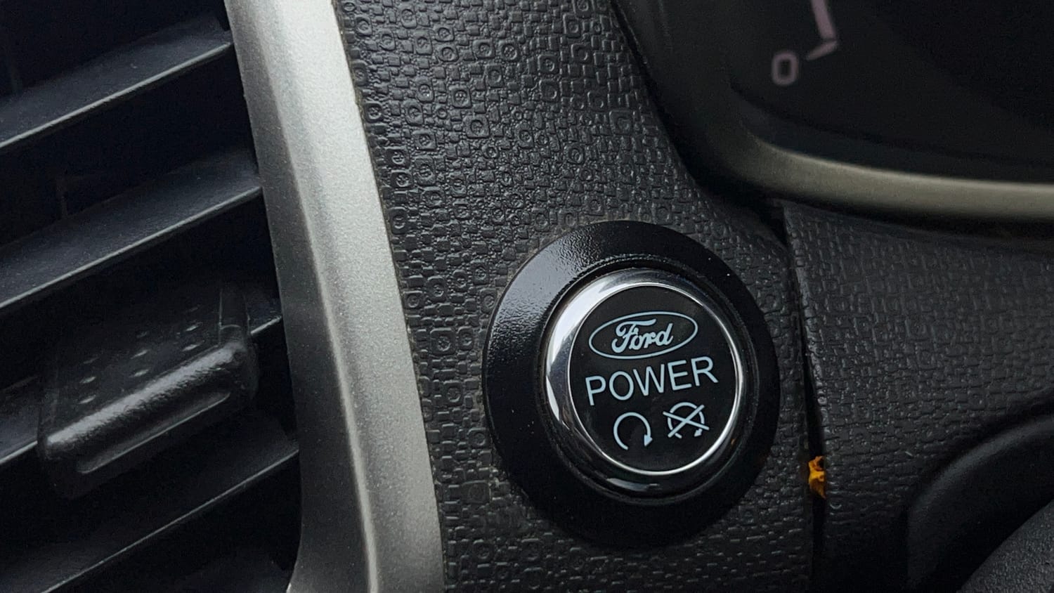 2016 Ford EcoSport Titanium 1.5L Ti-VCT AT-41