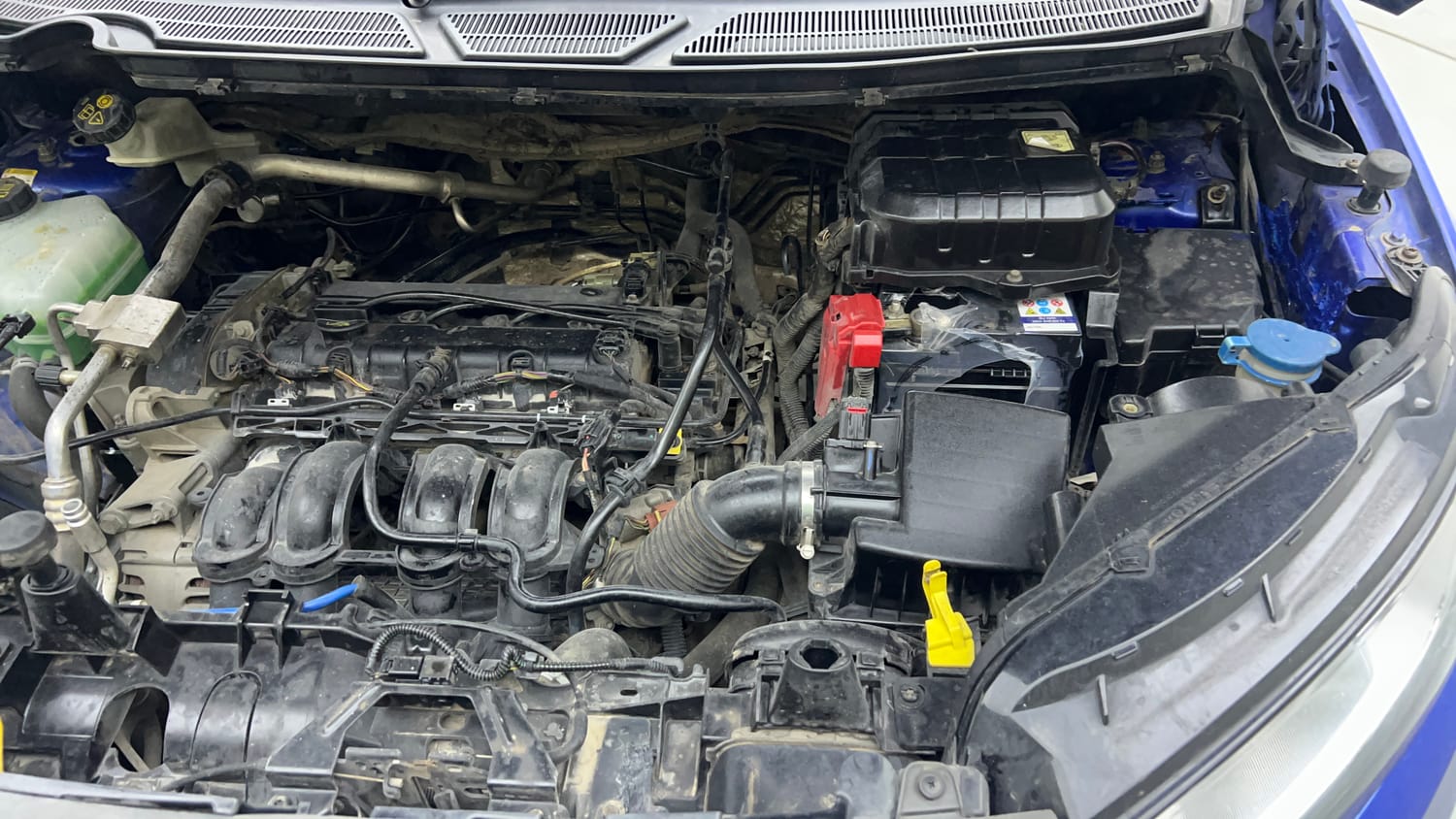 2016 Ford EcoSport Titanium 1.5L Ti-VCT AT-28