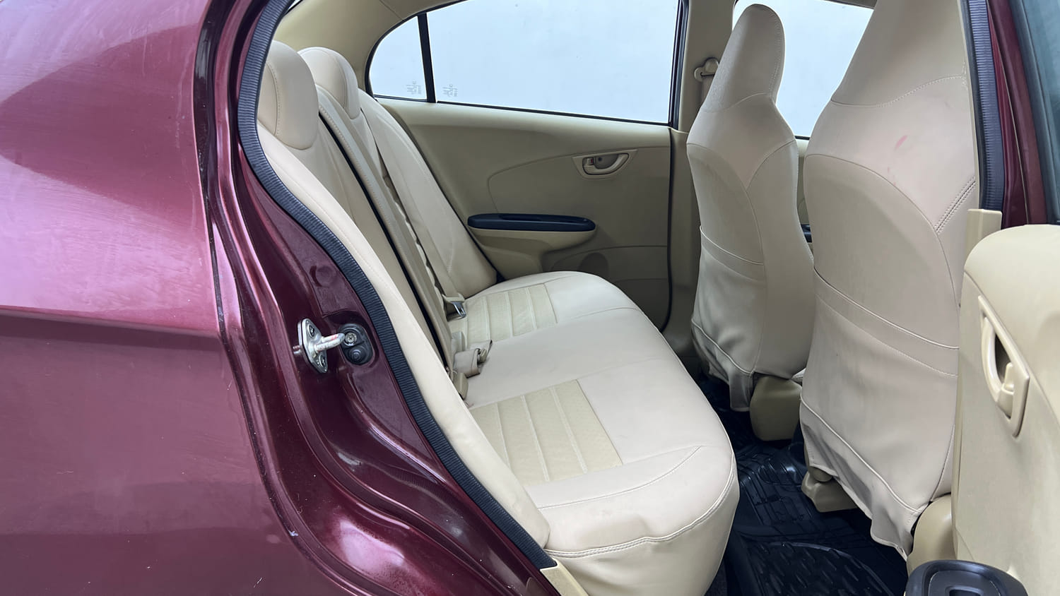 Used 2017 Honda Amaze 1.2 S i-VTEC Opt Petrol Manual interior RIGHT SIDE REAR DOOR CABIN VIEW