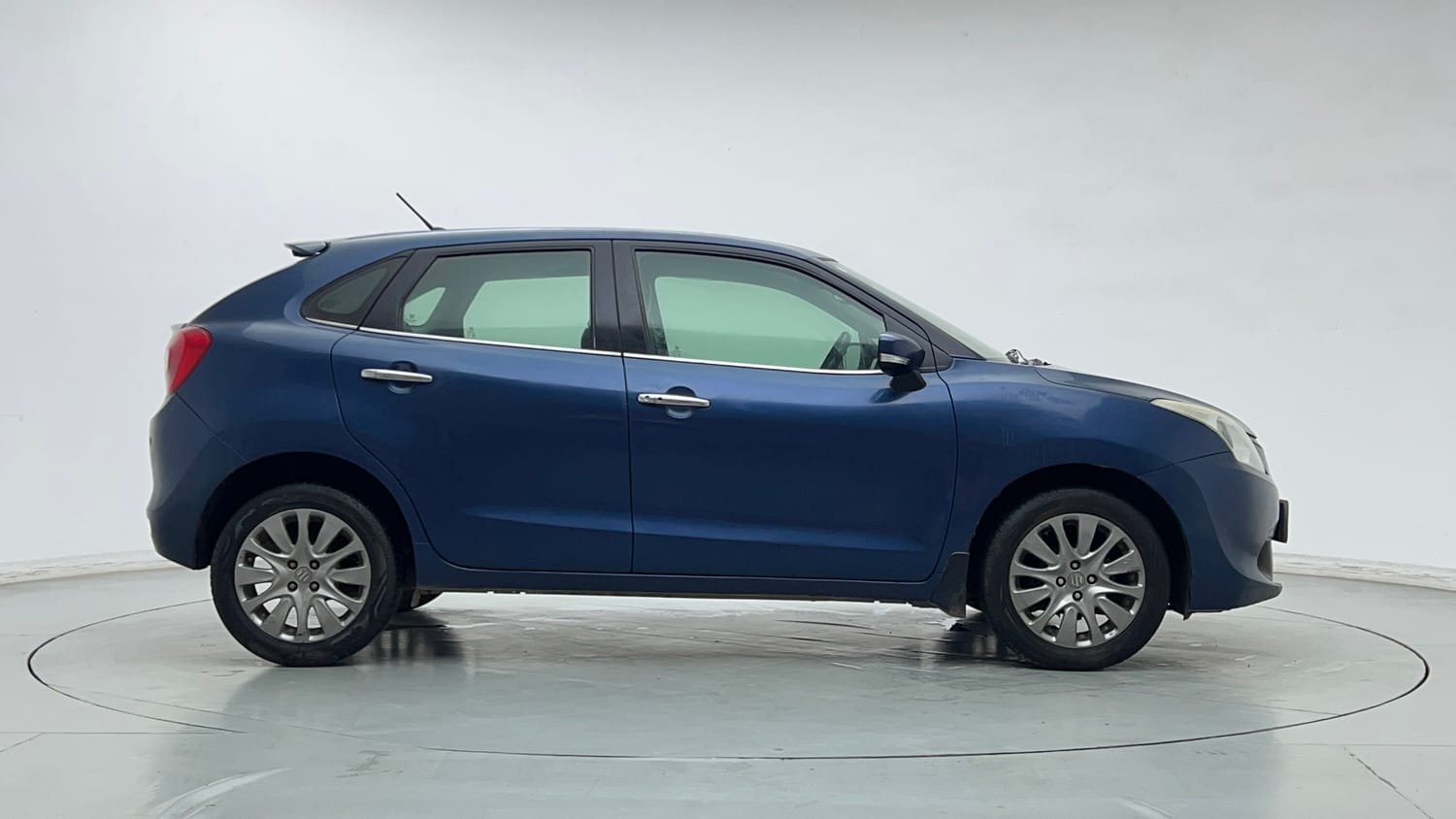Used 2017 Maruti Suzuki Baleno Zeta 1.2 Petrol Manual exterior RIGHT SIDE VIEW