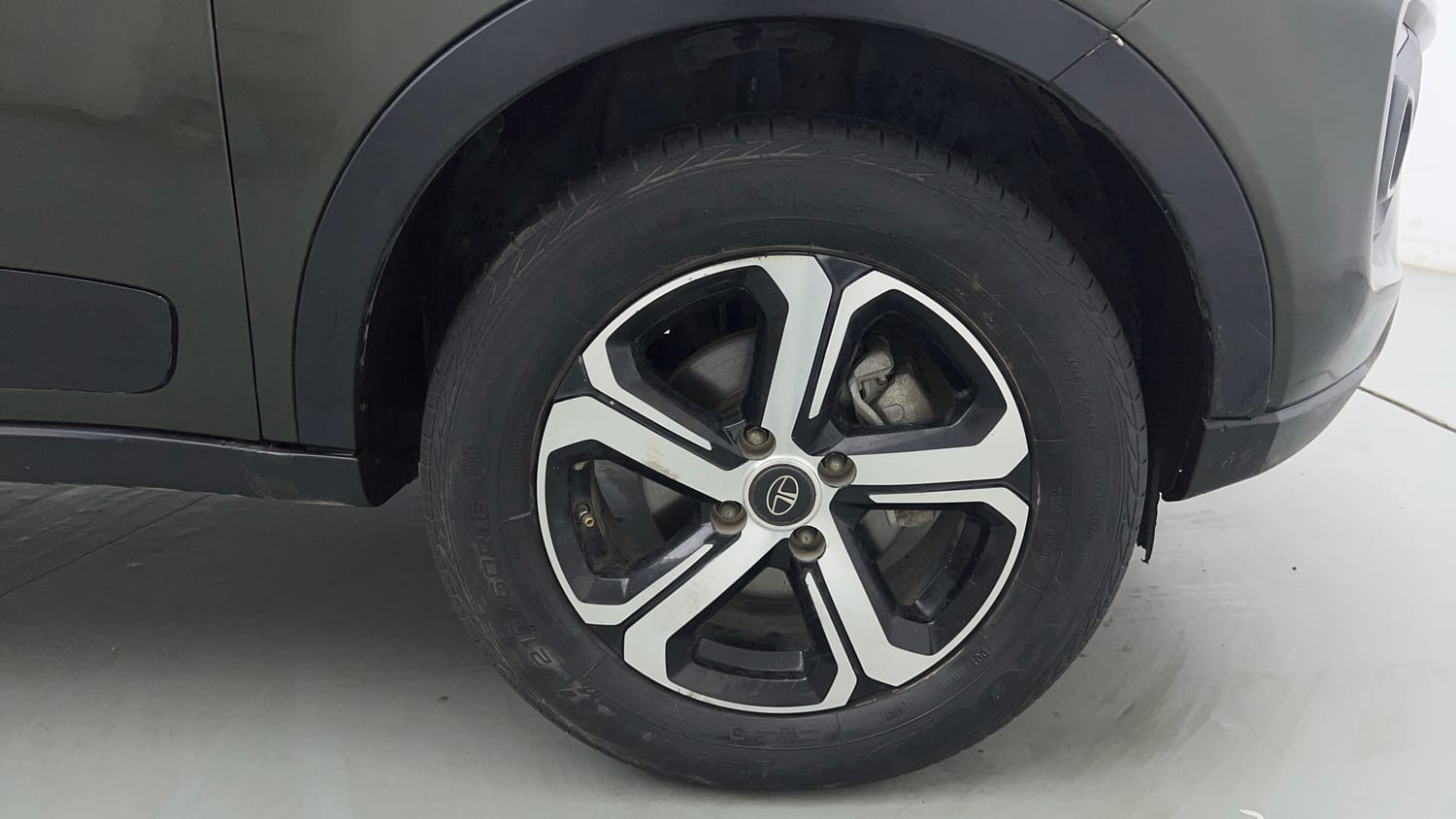2021 Tata Nexon XZA Plus (O) Diesel-32