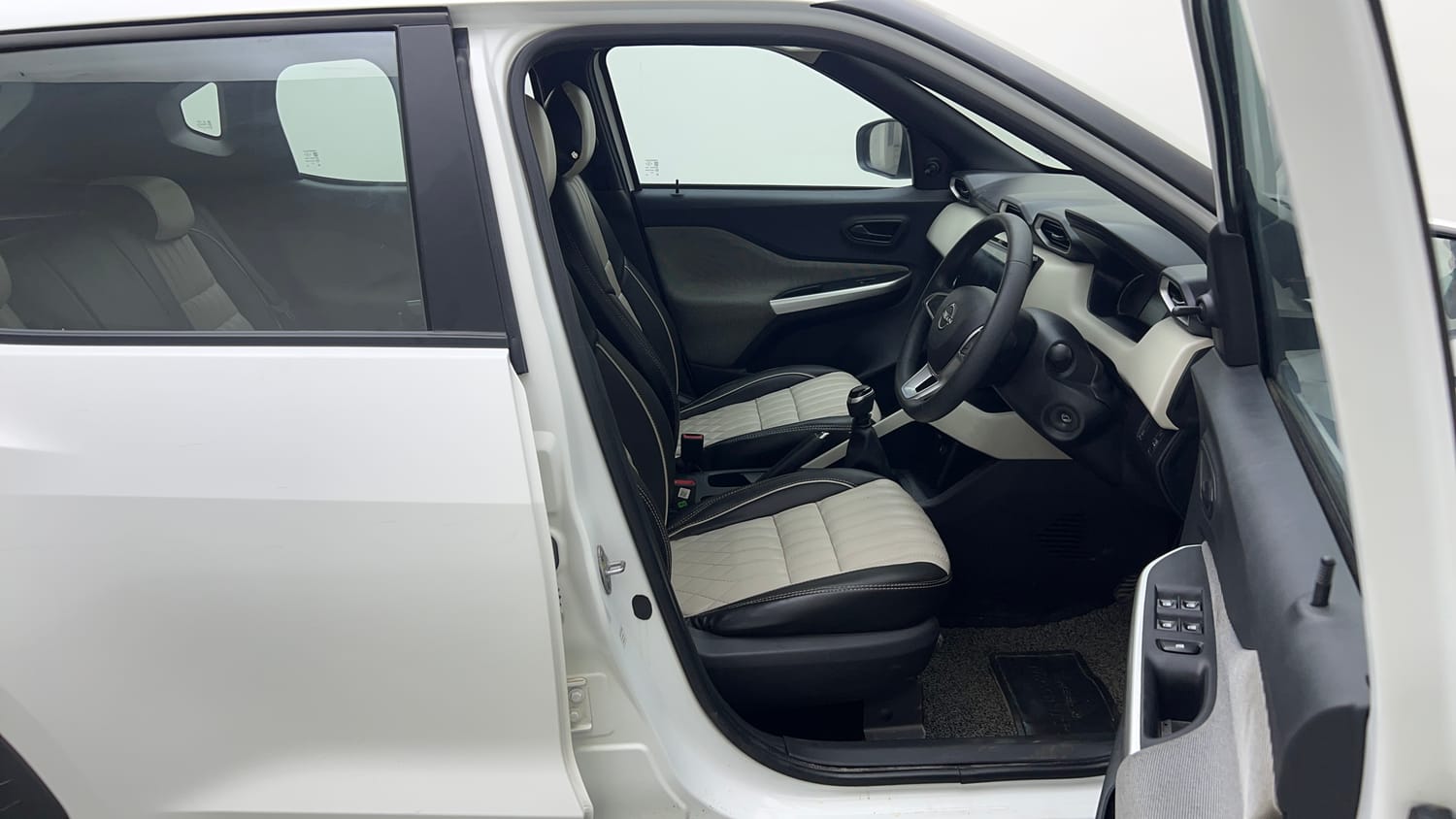 2023 Nissan Magnite XE-17