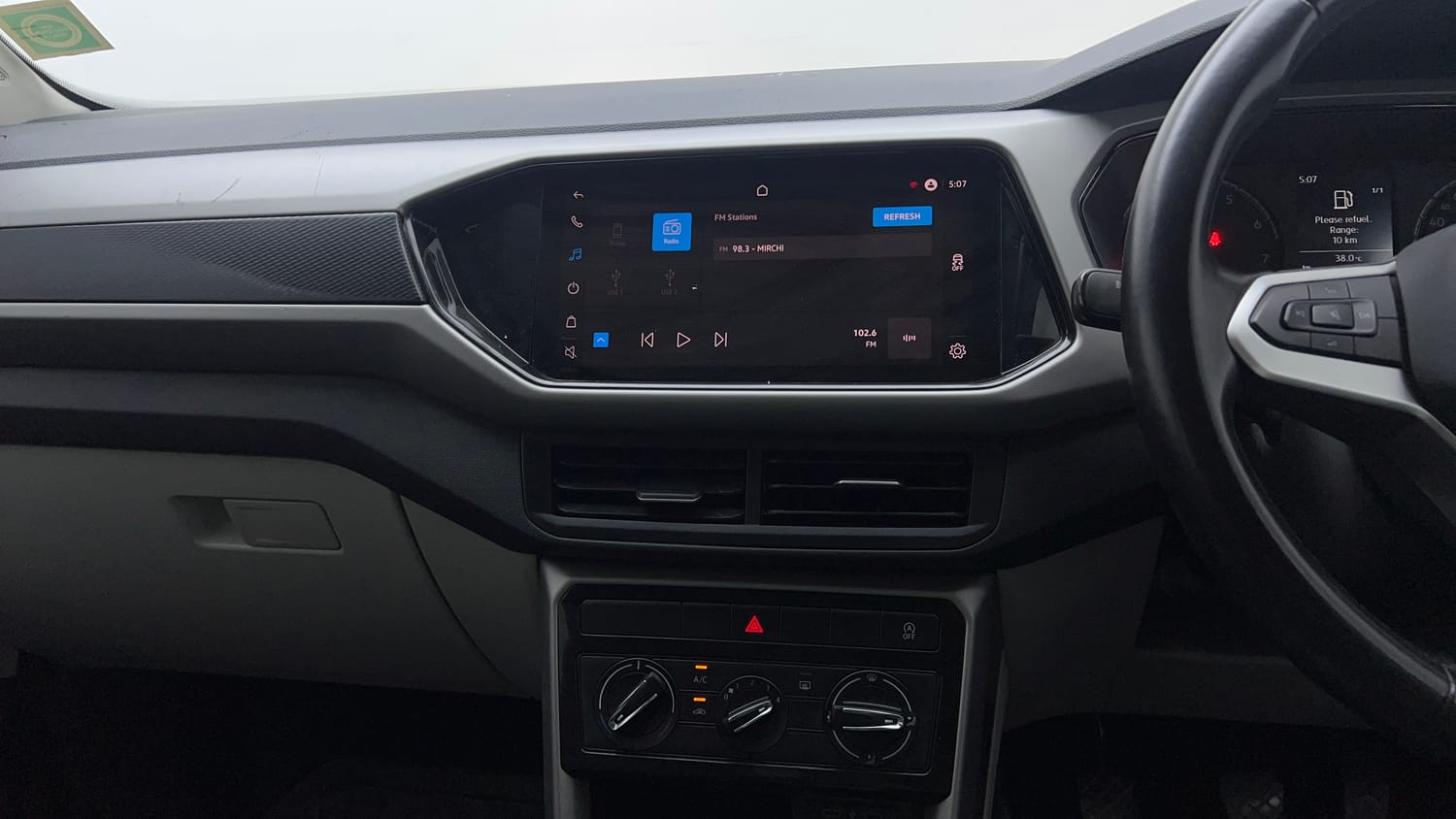 2022 Volkswagen Taigun Highline 1.0 TSI MT-43