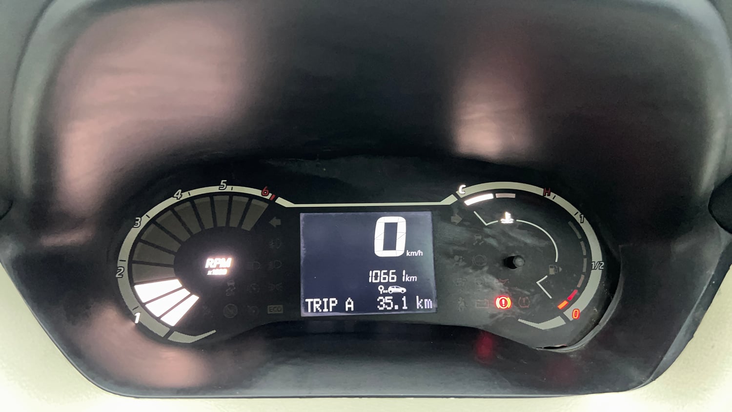 Used 2023 Nissan Magnite XE Petrol Manual interior CLUSTERMETER VIEW
