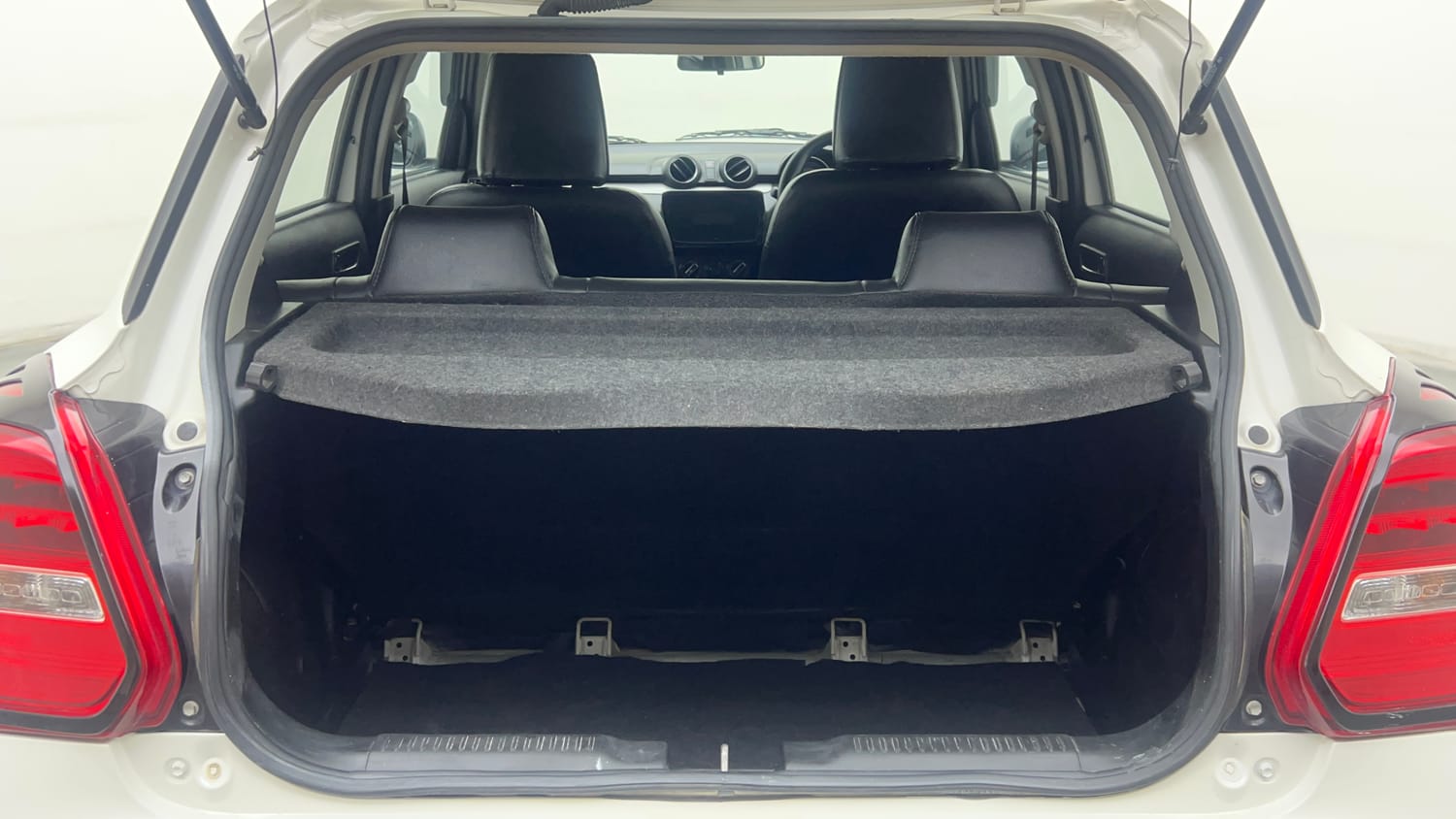 Used 2022 Maruti Suzuki Swift VXi Petrol Manual interior DICKY INSIDE VIEW