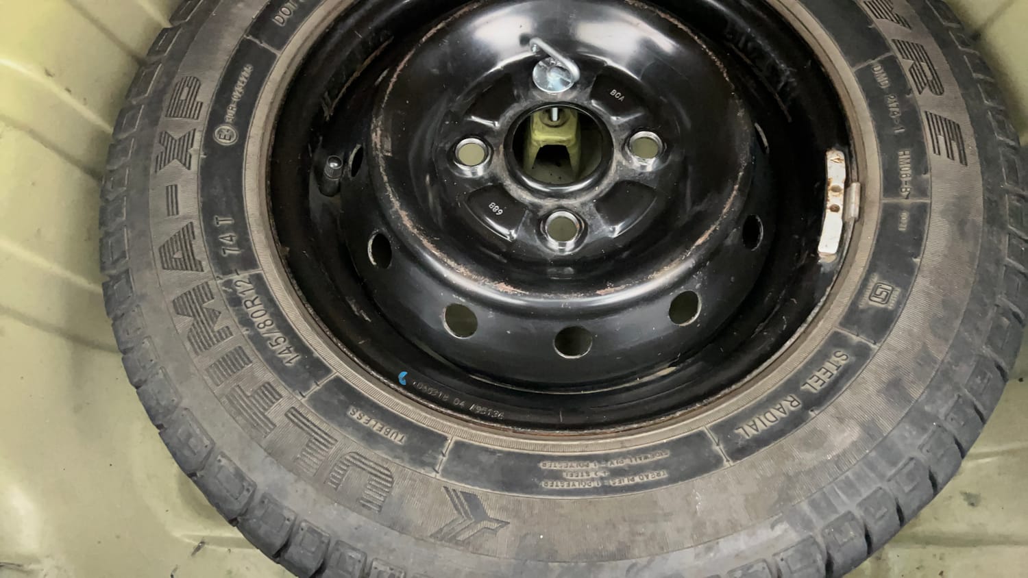 Used 2018 Maruti Suzuki Alto 800 [2016-2019] Utsav Edition Petrol Manual tyres SPARE TYRE VIEW