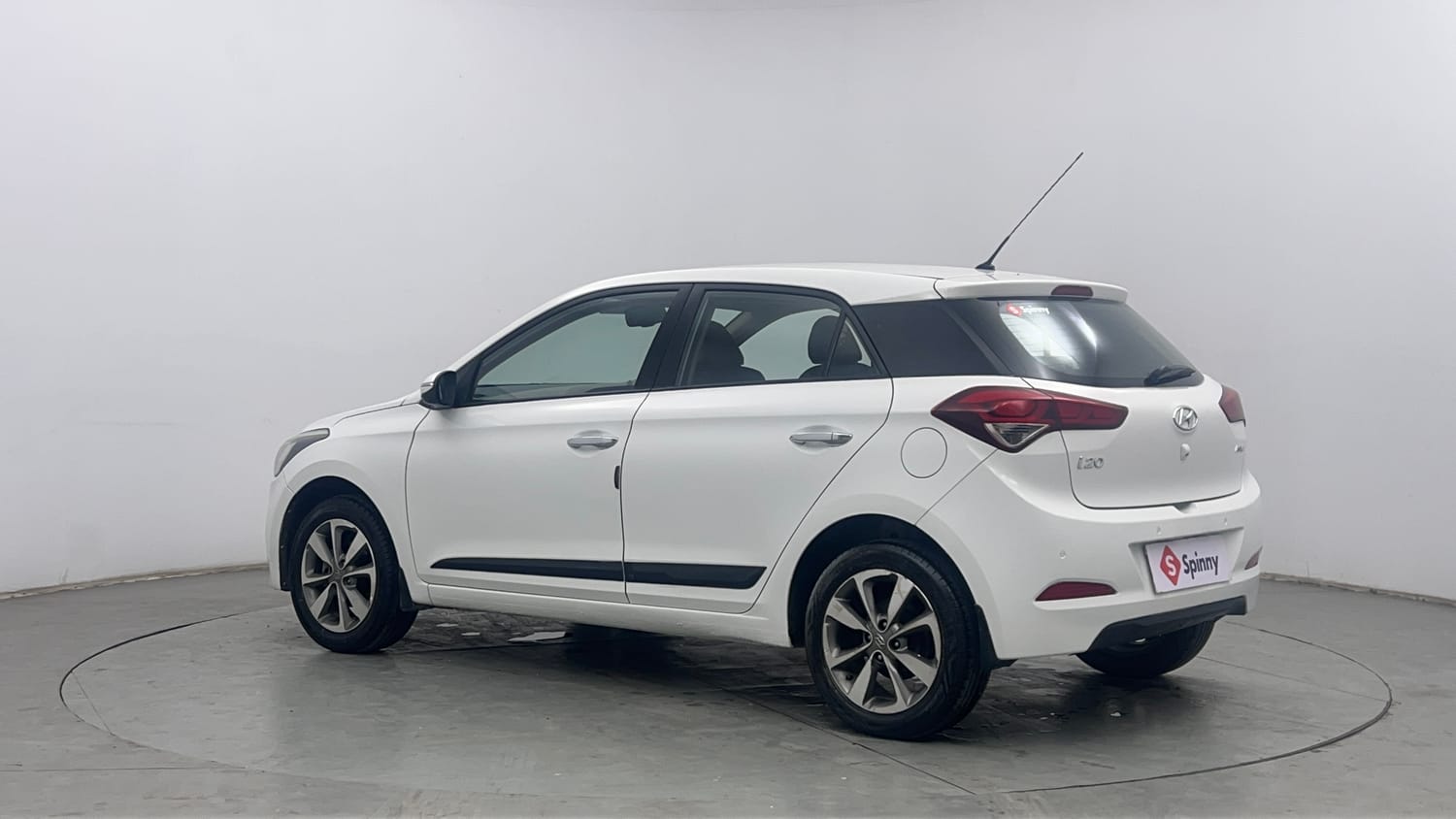 Used 2015 Hyundai Elite i20 Asta 1.2 Petrol Manual exterior LEFT REAR CORNER VIEW