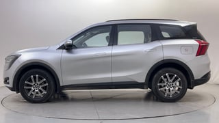 Used 2022 Mahindra XUV700 AX 7 Petrol AT 7 STR Petrol Automatic exterior LEFT SIDE VIEW