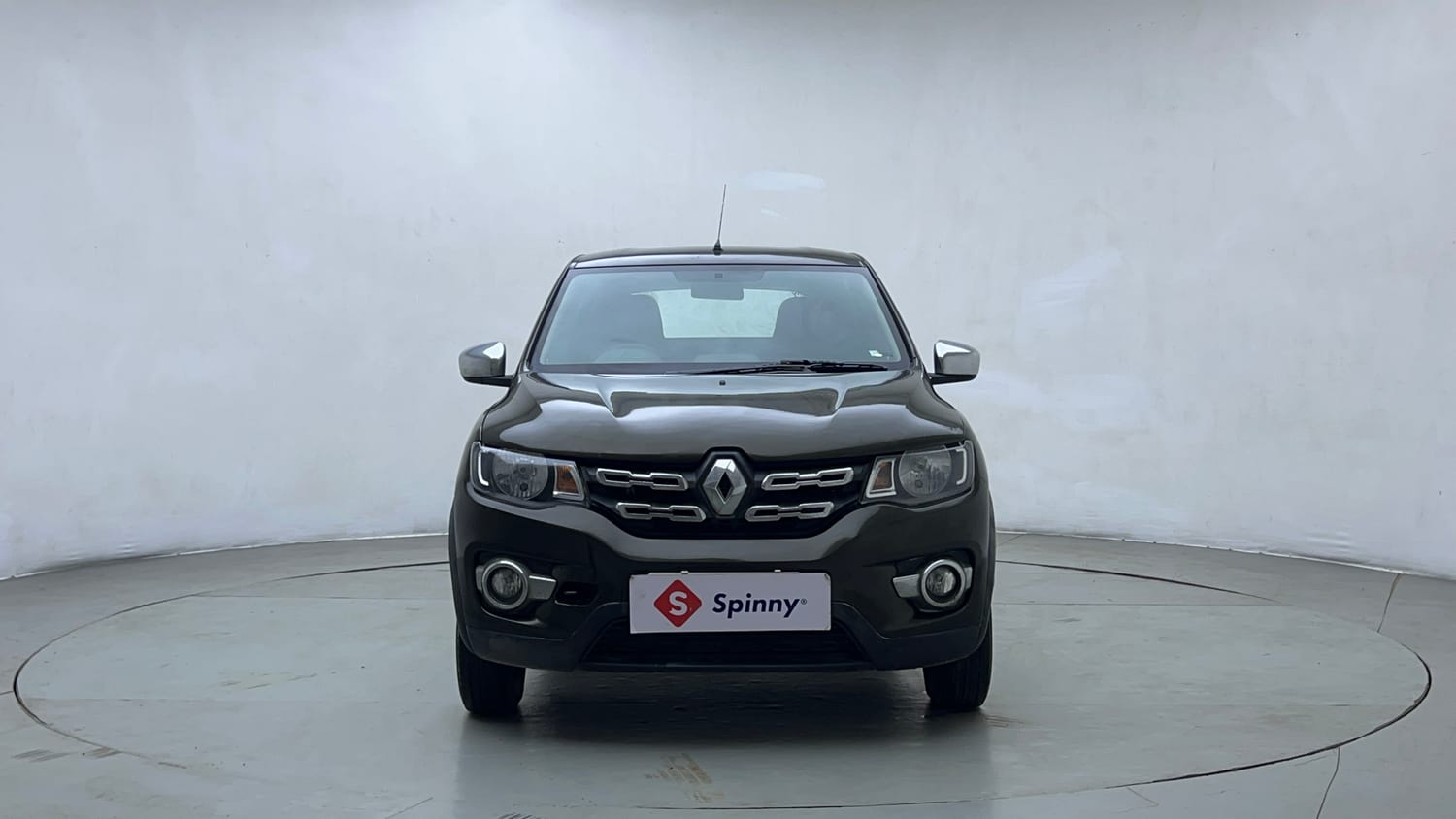 Used 2017 Renault Kwid 1.0 RXT Petrol Manual exterior FRONT VIEW